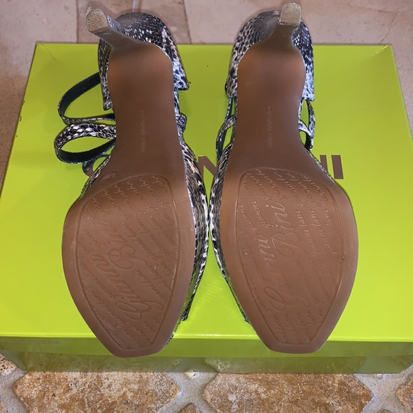 EUC 🤩 Gianni Binni Karstin Snake Reptile Platform Strappy Peep Toe Heels 8.5M - Picture 6 of 8